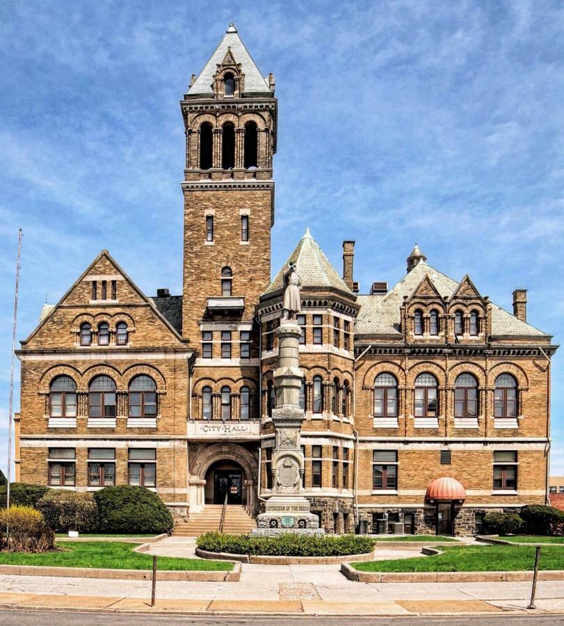 City Hall Grand Hotel Williamsport Quarto foto